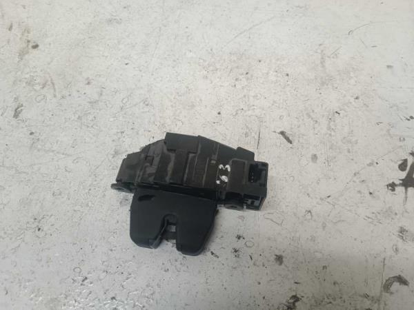 GACHE DE HAYON/COFFRE CITROEN/PEUGEOT - Vue 1